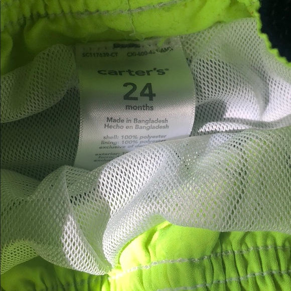 2 Carters Boy swim outfits - Picture 6 of 7